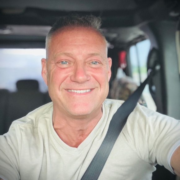 Meet your Posher, Matthew - Picture 1 of 1